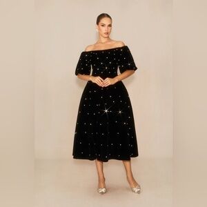 Marvelous Radiance Black Off Shoulder Velvet Midi Dress